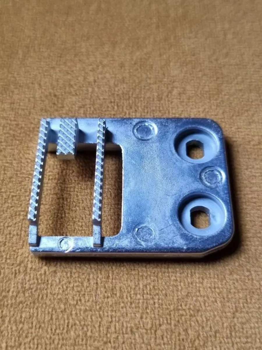 Зубчатая рейка, нижний транспортер для Janome (синий)