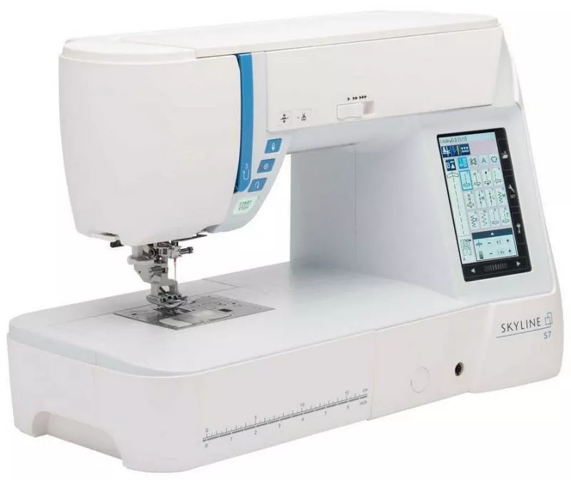 Janome Skyline S7