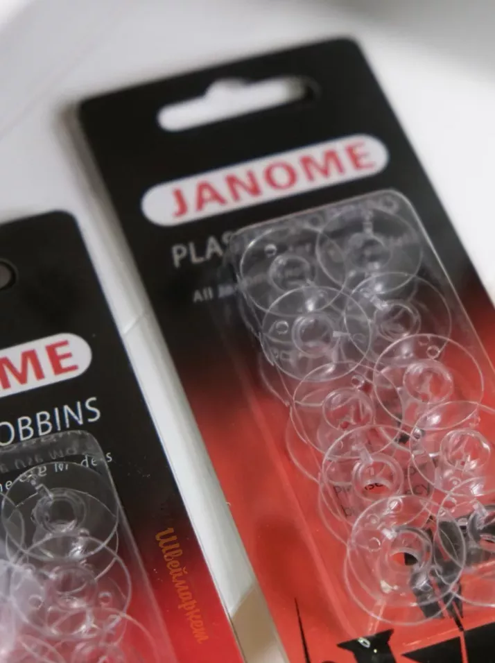 Janome 200-122-005 Шпульки в блистере (упаковка 2x10 шт.)