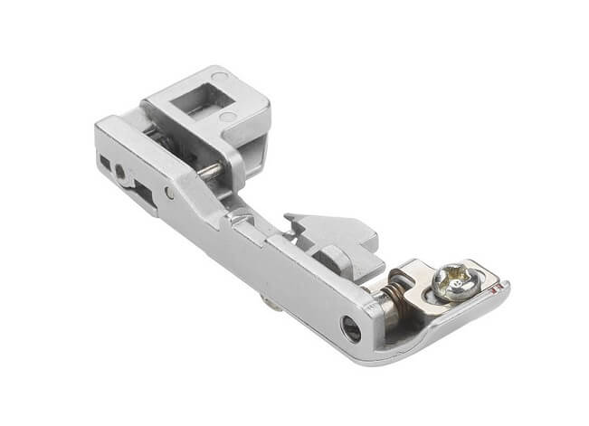 BERNINA 502 010 52 41 Лапка цепного стежка для оверлока Bernina 009