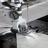 швейно-вышивальная машина janome mc 12000 стол для швейной машины комфорт 1